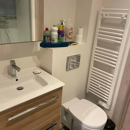 Twin Casquets Dans Maison, Ideale Randonneurs Et Cyclistes - Gr223