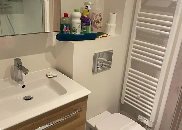 Twin Casquets Dans Maison, Ideale Randonneurs Et Cyclistes - Gr223